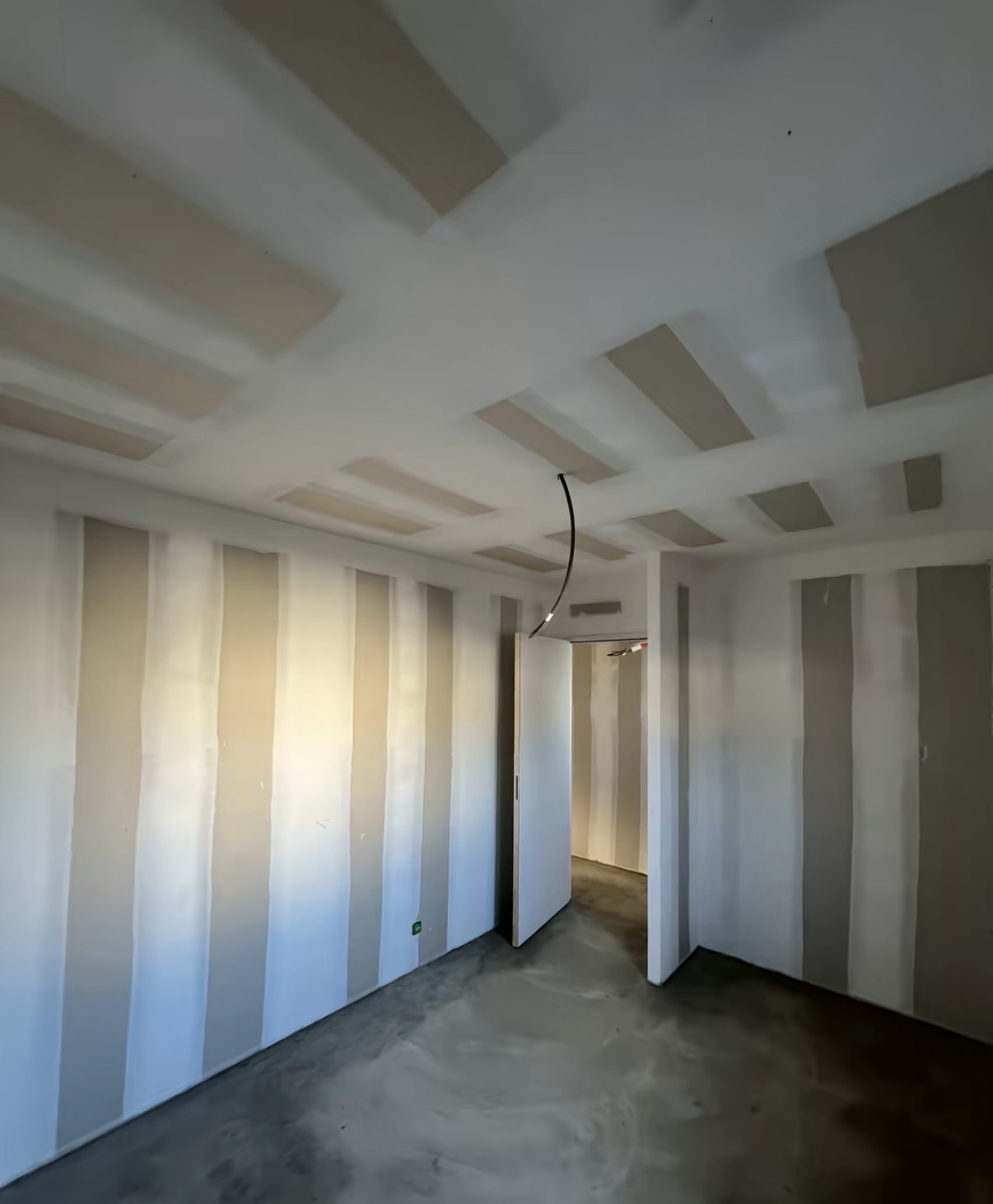 Joints tirés en 3 passes — support prêt à peindre — Neo Façades & Finitions